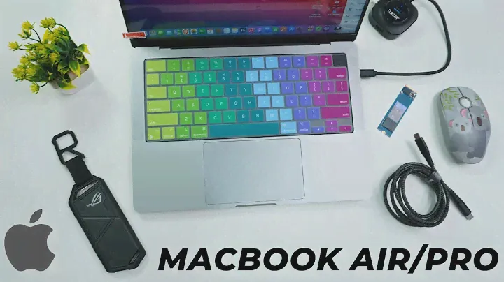 Macbook Pro/Air Accessories that you must have ! (HINDI)