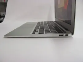 Ноутбук Apple MacBook Air 11 Mid-2012 A1465