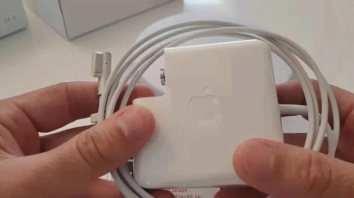 Fonte Apple Macbook pro 13 magsafe 60W falsa e verdadeira.