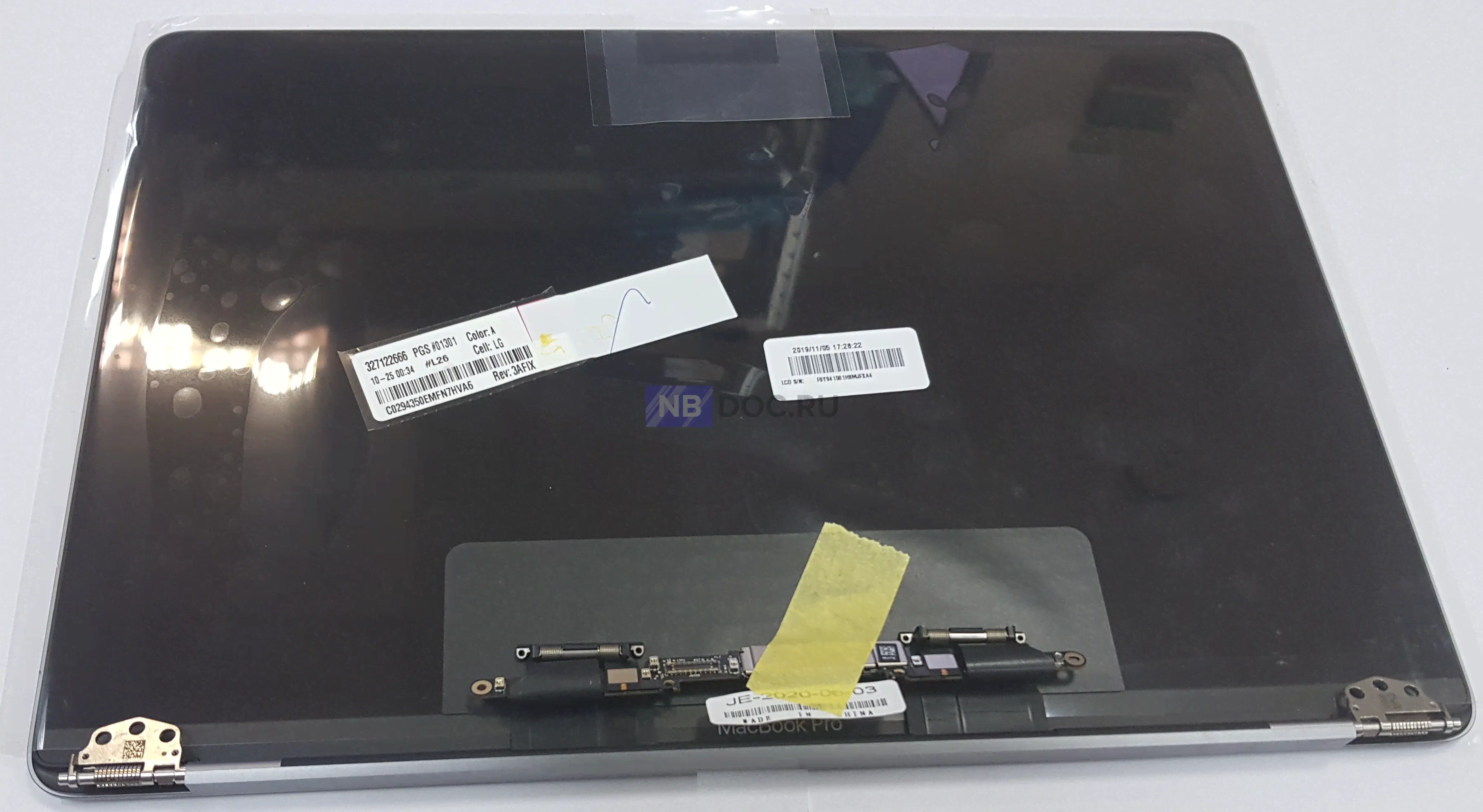 Матрица (экран) для ноутбука Apple MacBook Pro 13" A2159 (2019) Верхняя крышка Серебряная-0