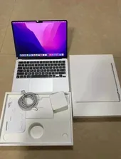 Apple MacBook Air 13 M2 (2022) Starlight 24+1Тб (Silver)