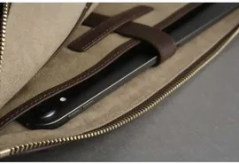 Bustha Zip Folio Leather чехол-папка для MacBook Pro/Air 13 коричневая